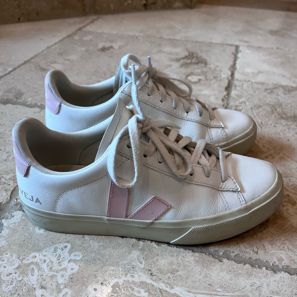 Women’s Vejas shoe 7.5